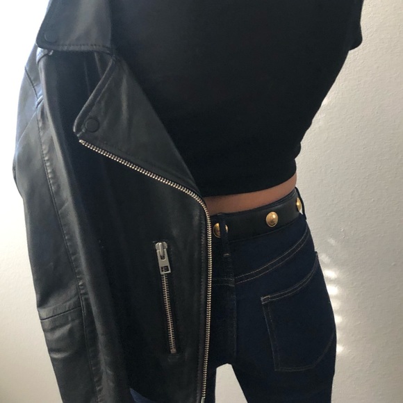 Gucci Accessories - Gucci Gold GG Black Leather Vintage Belt